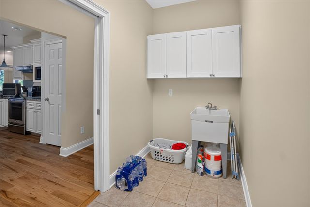 112 waterside Drive, Iva, SC 29655