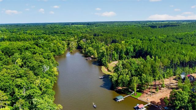 112 waterside Drive, Iva, SC 29655