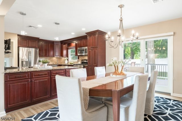 49 Country Club Ln, Springfield Twp., NJ 07081
