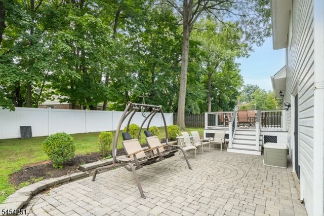 49 Country Club Ln, Springfield Twp., NJ 07081