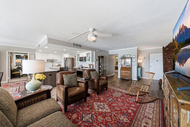 1655 S HIGHLAND AVENUE I379, Clearwater, FL 33756