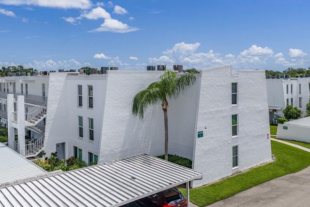 1655 S HIGHLAND AVENUE I379, Clearwater, FL 33756