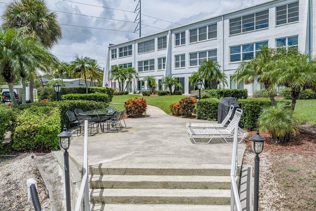 1655 S HIGHLAND AVENUE I379, Clearwater, FL 33756