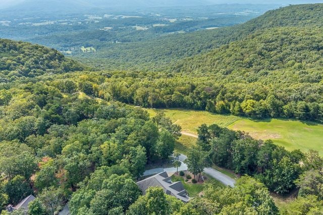 717 Rushing Water Trail, Rising Fawn, GA 30738