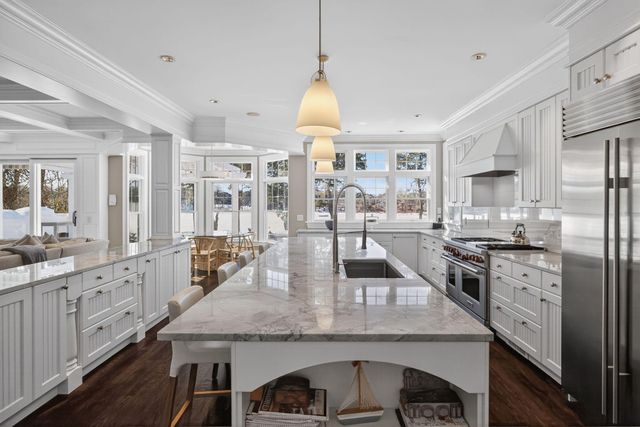 197 Woodland Way, North Chatham, MA 02650