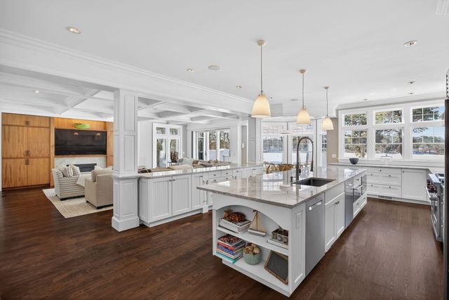 197 Woodland Way, North Chatham, MA 02650