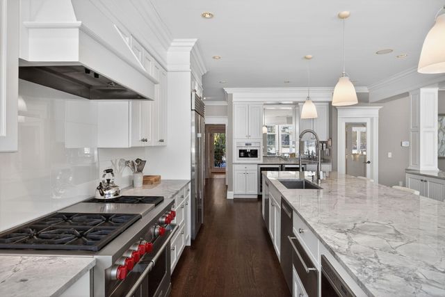 197 Woodland Way, North Chatham, MA 02650