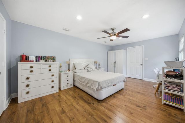 4101 W NEPTUNE STREET, Tampa, FL 33629