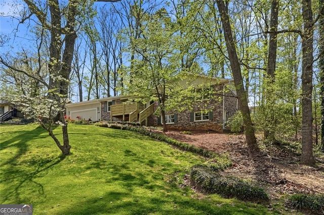 4304 Lindsey Way NE, Roswell, GA 30075