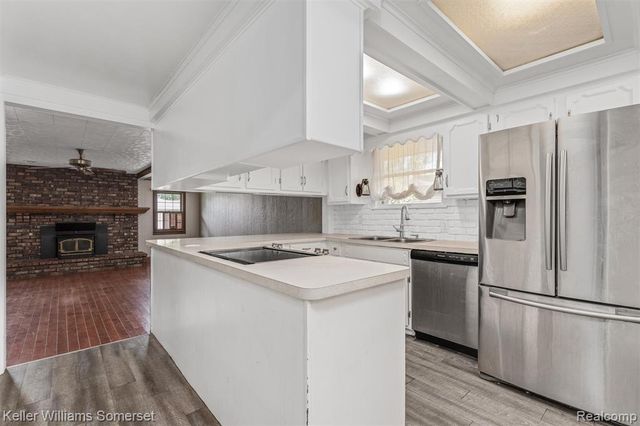 8909 Shannon Drive, Sterling Heights, MI 48314