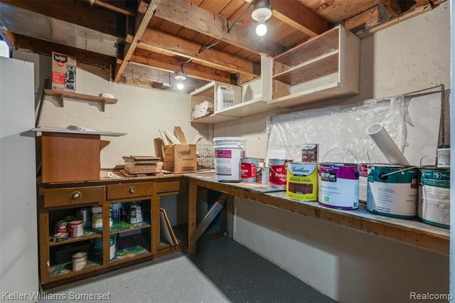 8909 Shannon Drive, Sterling Heights, MI 48314