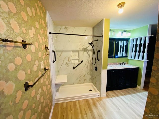 2004 Pelican Avenue, Mcallen, TX 78504