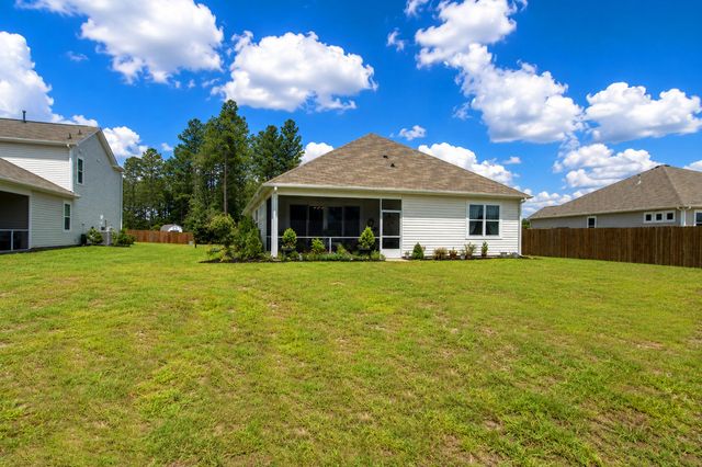 516 Misty Bluff Circle, Huger, SC 29450