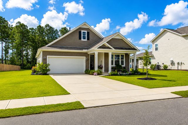 516 Misty Bluff Circle, Huger, SC 29450