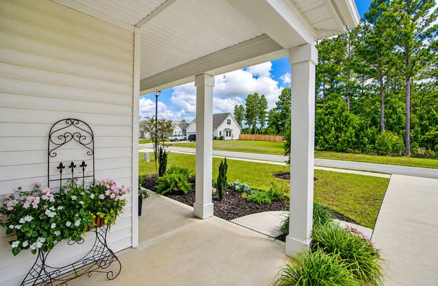 516 Misty Bluff Circle, Huger, SC 29450