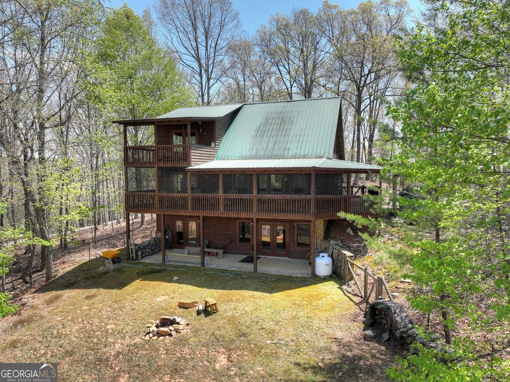 5 Moccasin Trail, Mineral Bluff, GA 30559
