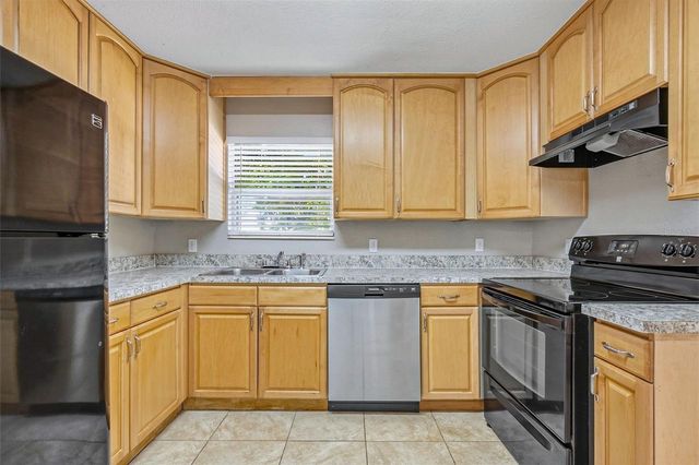 375 64TH STREET S, St Petersburg, FL 33707