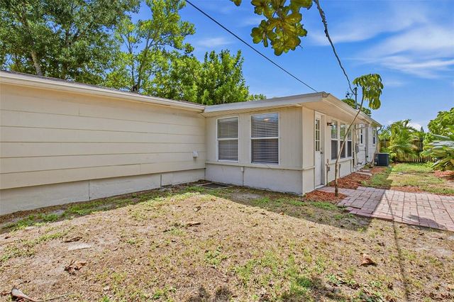 375 64TH STREET S, St Petersburg, FL 33707