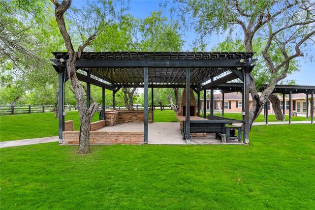 4662 County Road 2221, Odem, TX 78370