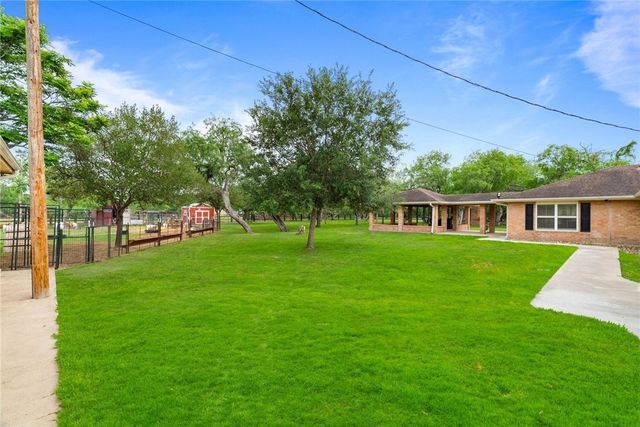 4662 County Road 2221, Odem, TX 78370
