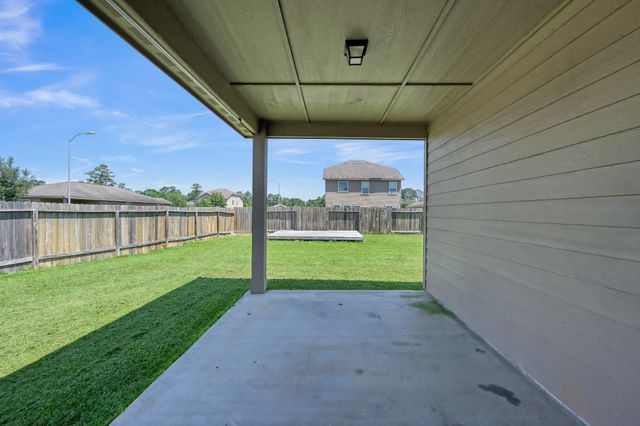 12054 Powderhorn Lane, Pinehurst, TX 77362