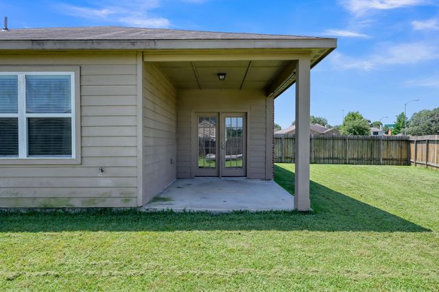 12054 Powderhorn Lane, Pinehurst, TX 77362