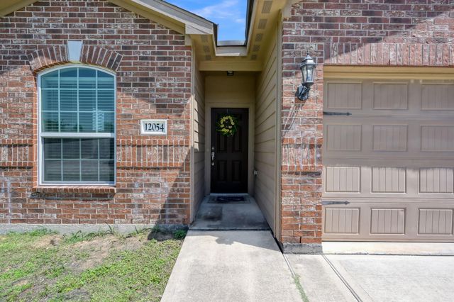 12054 Powderhorn Lane, Pinehurst, TX 77362
