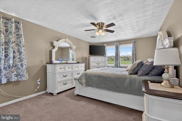 4840 DARLINGTON, York, PA 17408