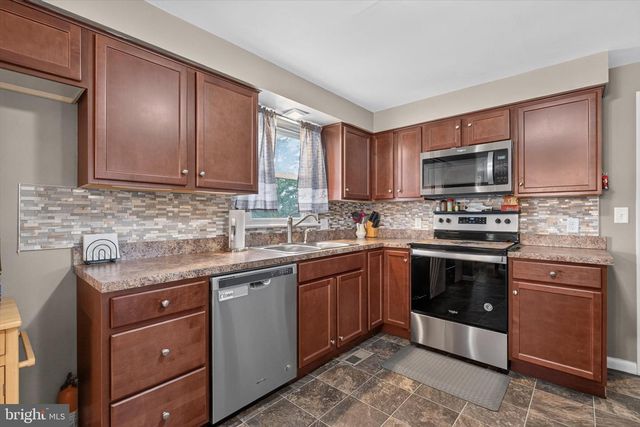 4840 DARLINGTON, York, PA 17408