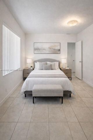 31 SE 7th St, Dania Beach, FL 33004