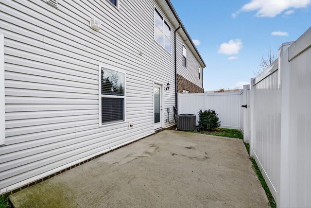 4408 Kesslers Xing, Murfreesboro, TN 37129