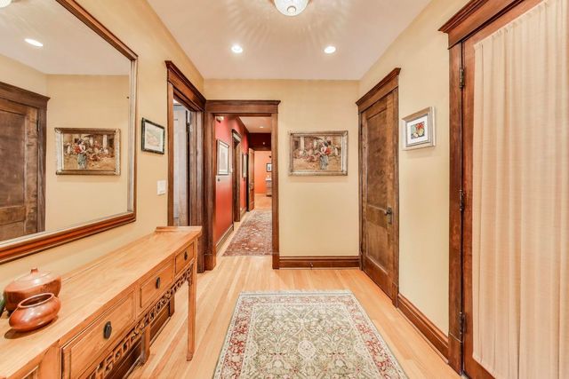 4200 N Hermitage Avenue 1, Chicago, IL 60613