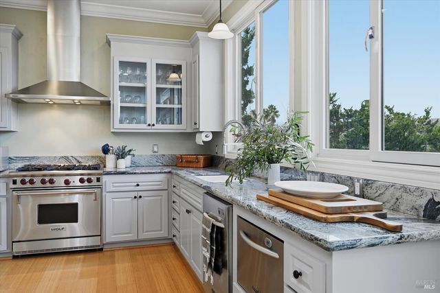 21402 Geyserville Ave, Geyserville, CA 95441