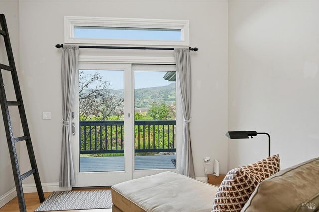 21402 Geyserville Ave, Geyserville, CA 95441