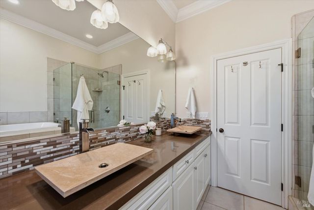 21402 Geyserville Ave, Geyserville, CA 95441