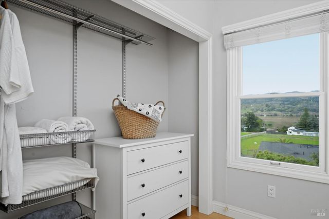 21402 Geyserville Ave, Geyserville, CA 95441