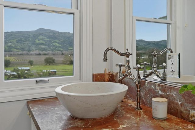 21402 Geyserville Ave, Geyserville, CA 95441