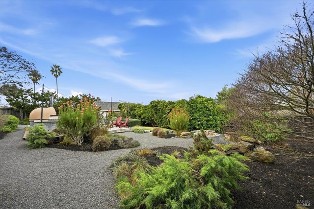 21402 Geyserville Ave, Geyserville, CA 95441