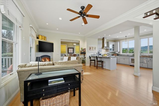 21402 Geyserville Ave, Geyserville, CA 95441