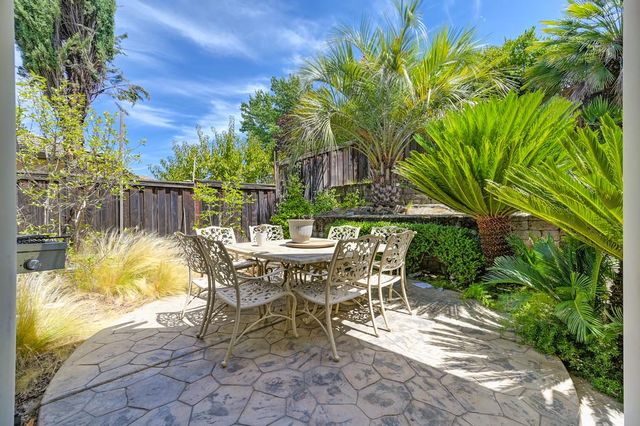 9350 Eagle Springs Pl, Roseville, CA 95747