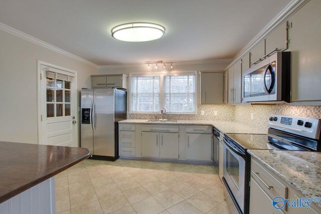 6521 Chadwell Road, Huntsville, AL 35802