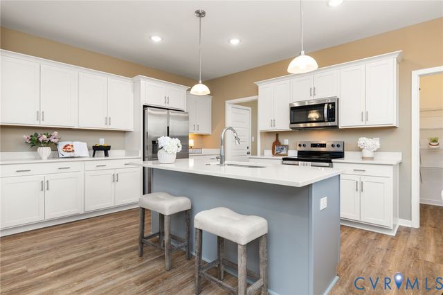 1800 Timberline Dr, Farmville, VA 23901