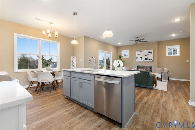 1800 Timberline Dr, Farmville, VA 23901