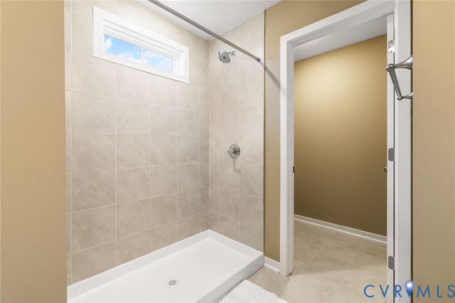 1800 Timberline Dr, Farmville, VA 23901