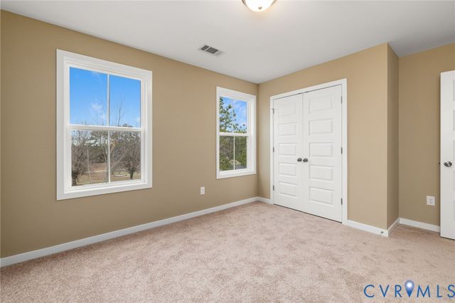 1800 Timberline Dr, Farmville, VA 23901