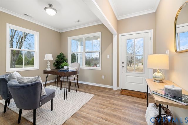 1800 Timberline Dr, Farmville, VA 23901