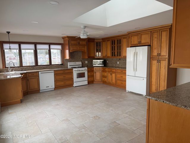31 Navarra Drive, Brick, NJ 08723