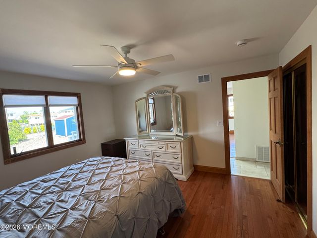 31 Navarra Drive, Brick, NJ 08723