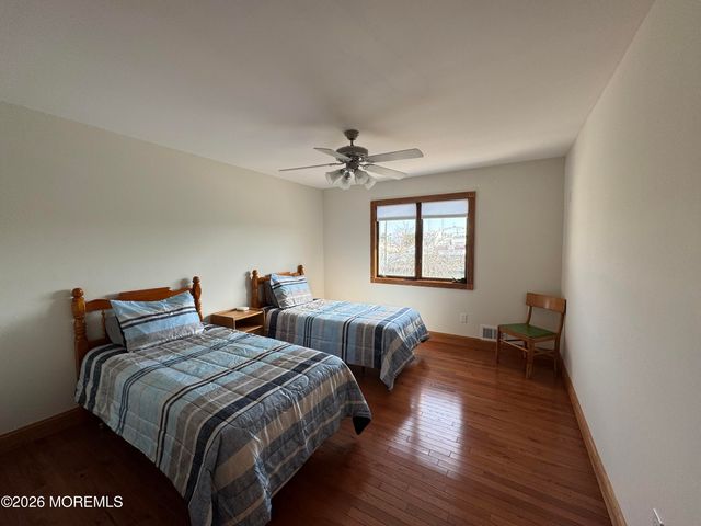 31 Navarra Drive, Brick, NJ 08723
