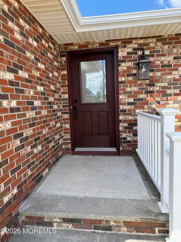 31 Navarra Drive, Brick, NJ 08723